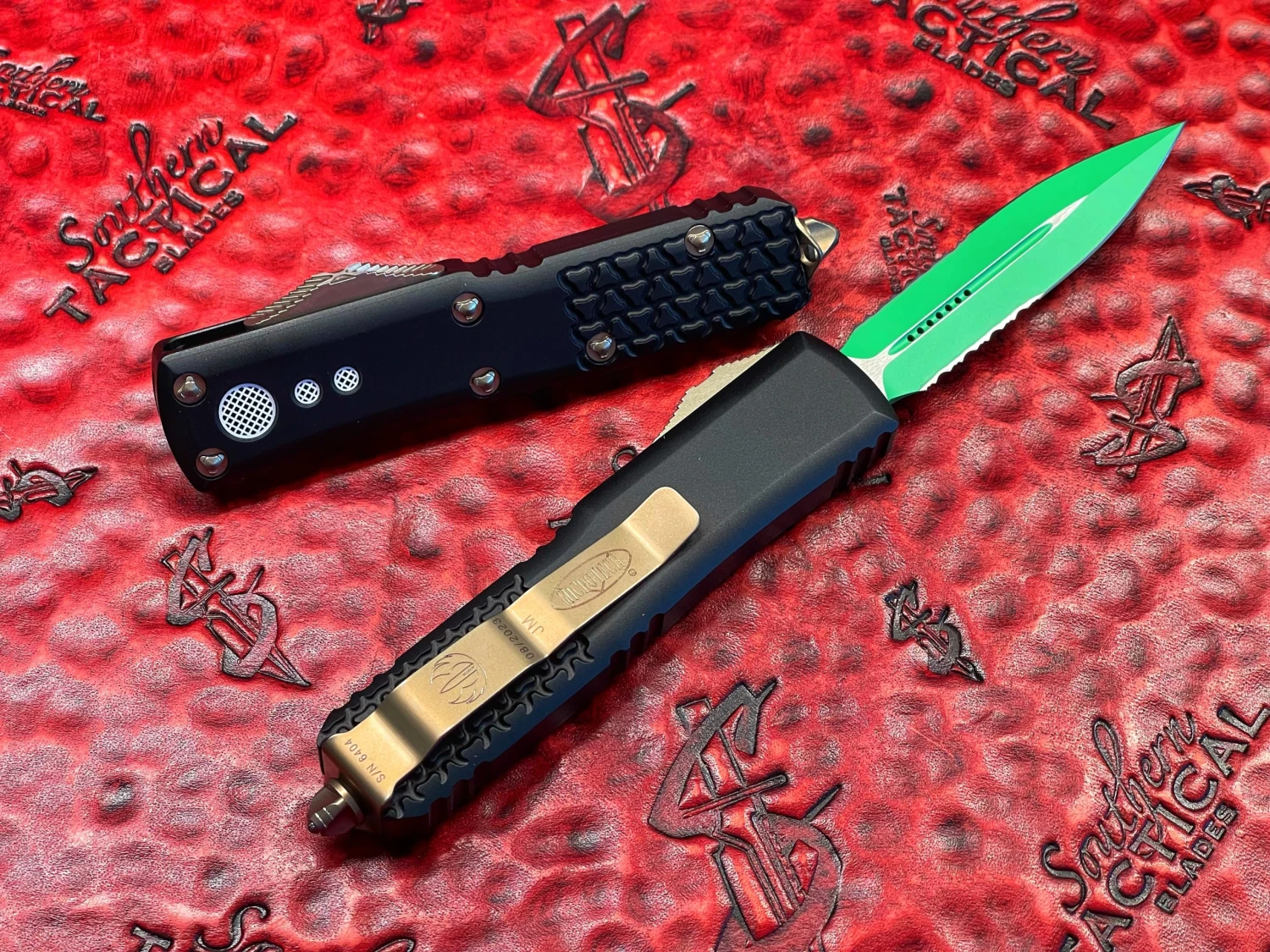 Microtech UTX-85 Double Edge Jedi Master Green Blade Part Serrated 2 Microtech UTX-85 Double Edge Jedi Master Green Blade Part Serrated - Image 2
