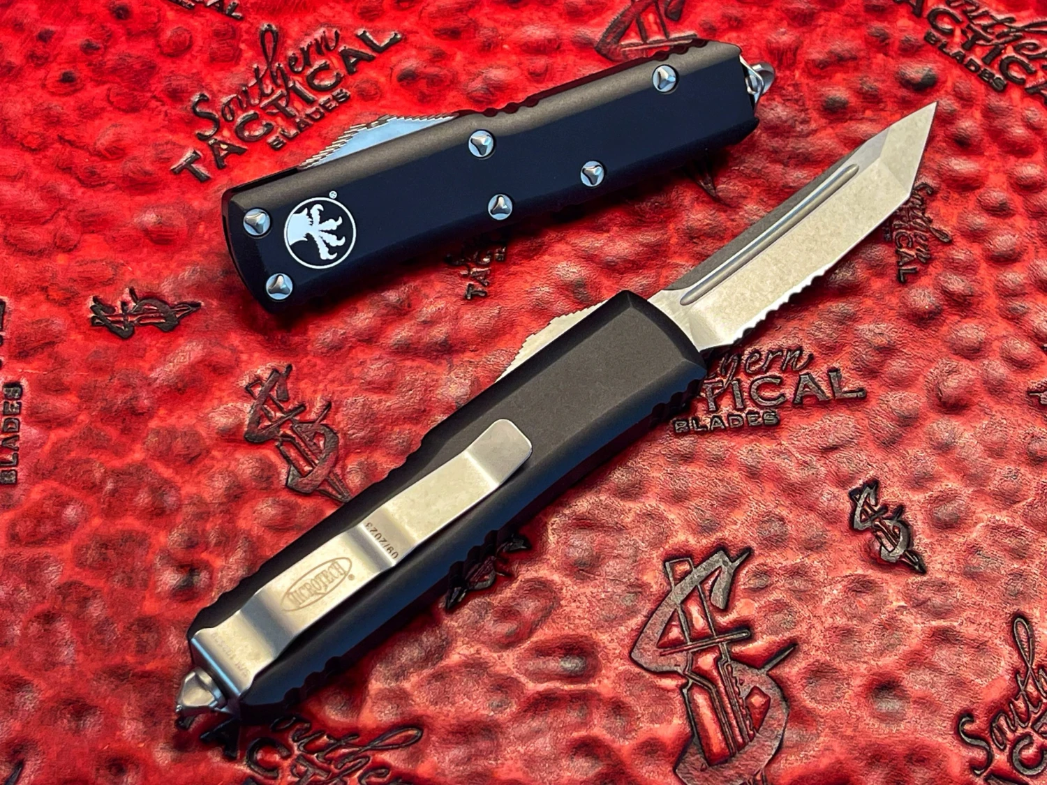 Microtech UTX85 Tanto Part Serrated Stonewashed 2 Microtech UTX85 Tanto Part Serrated Stonewashed - Image 2