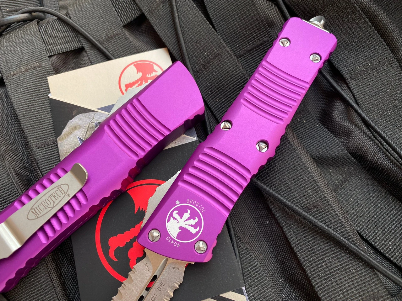 Microtech Combat Troodon D/E Violet Aluminum W/ Stonewashed Partially Serrated Blade (3.75") 142-11VI 4 Microtech Combat Troodon D/E Violet Aluminum W/ Stonewashed Partially Serrated Blade (3.75") 142-11VI - Image 4