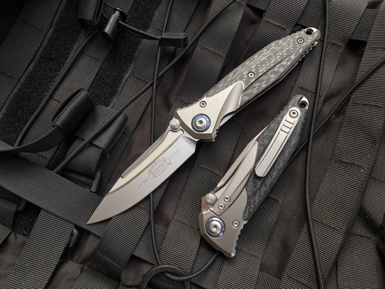Microtech Socom Bravo Folder Titanium Beadblast And Carbon Fiber Body W/ Beadblast Plain Edge Blade (4") 260-7CFTI 1 Microtech Socom Bravo Folder Titanium Beadblast And Carbon Fiber Body W/ Beadblast Plain Edge Blade (4") 260-7CFTI