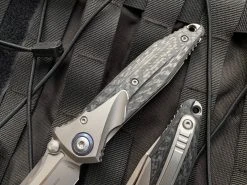 Microtech Socom Bravo Folder Titanium Beadblast And Carbon Fiber Body W/ Beadblast Plain Edge Blade (4") 260-7CFTI 7 Microtech Socom Bravo Folder Titanium Beadblast And Carbon Fiber Body W/ Beadblast Plain Edge Blade (4") 260-7CFTI -PrecisionBladesMicrotech IMG 9347 18576.1683581941
