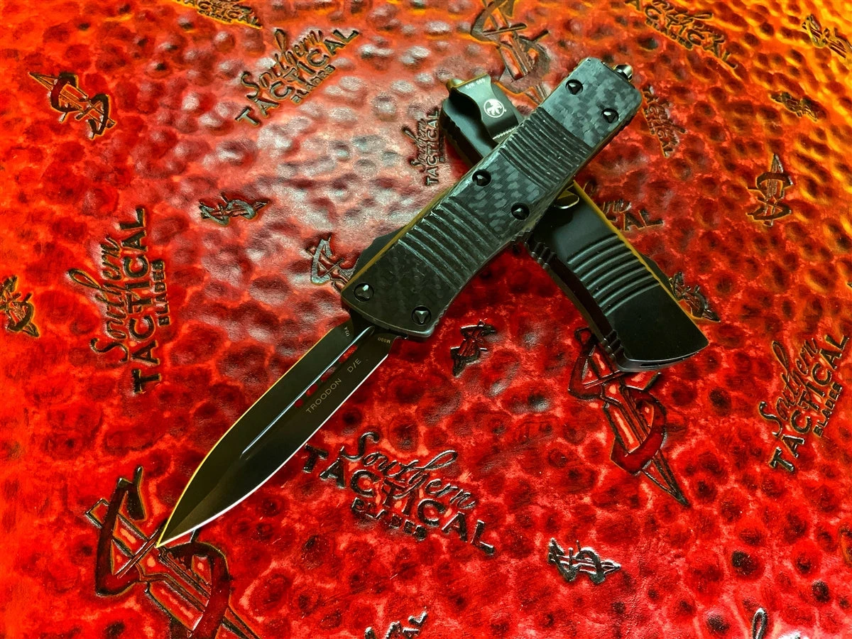 Microtech Troodon Double Edge Standard DLC Carbon Fiber Tactical Signature Series 1 Microtech Troodon Double Edge Standard DLC Carbon Fiber Tactical Signature Series