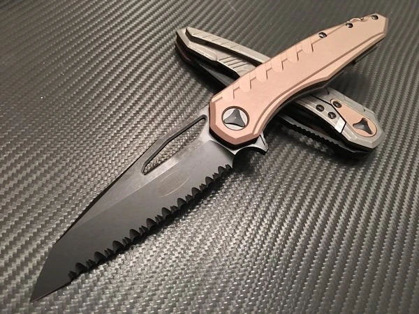 Microtech Sigil MK6 DLC Black Full Serrated Tan 1 Microtech Sigil MK6 DLC Black Full Serrated Tan