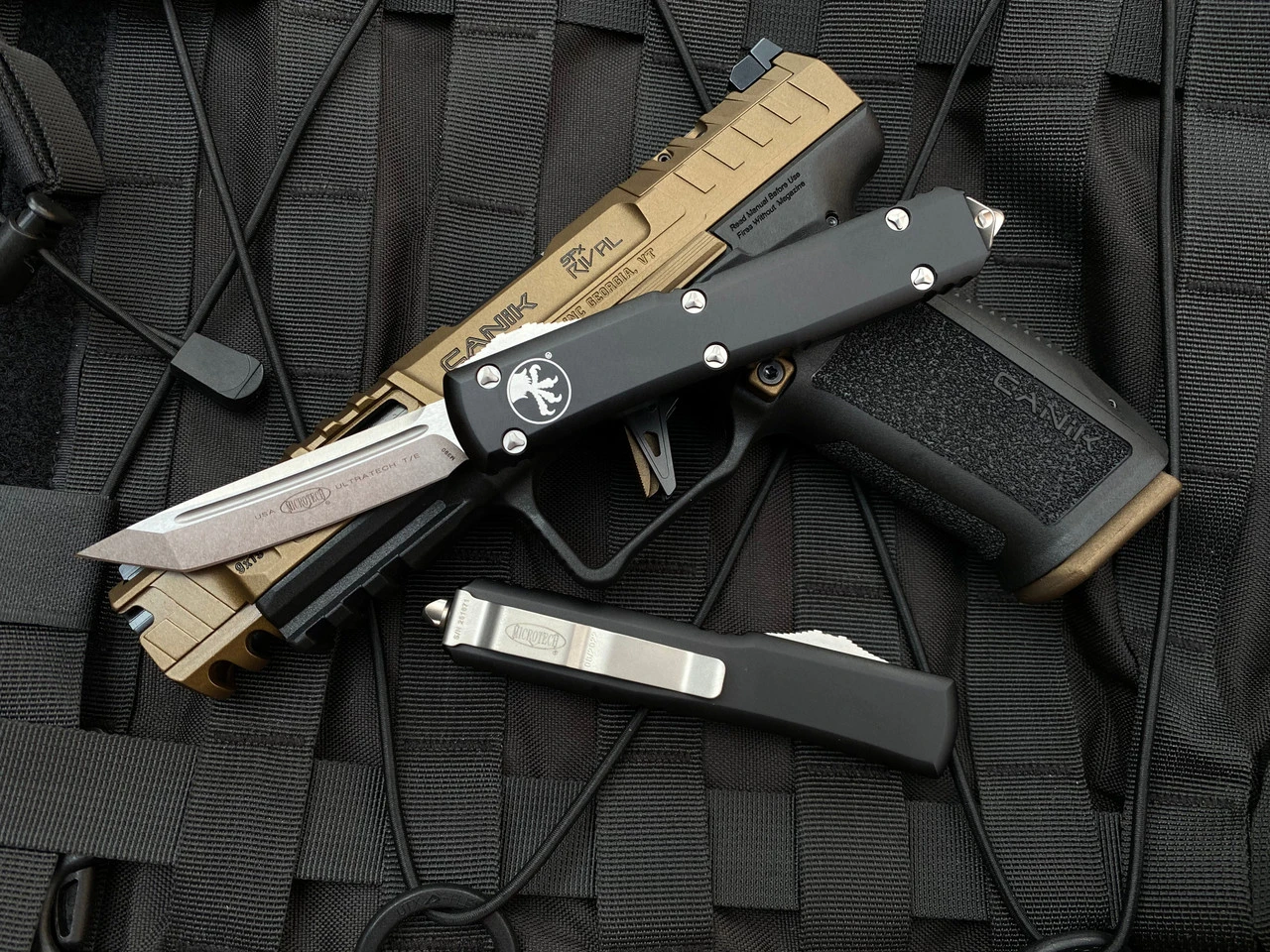 Microtech Ultratech T/E Black Aluminum Body W/ Stoneashed Plain Edge Blade (3.45") 123-10 1 Microtech Ultratech T/E Black Aluminum Body W/ Stoneashed Plain Edge Blade (3.45") 123-10