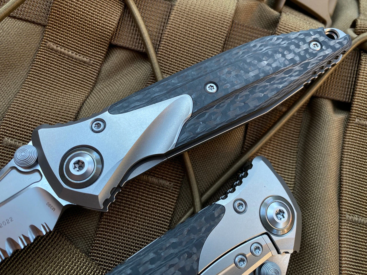 Microtech Socom Bravo Manual Folder Bead Blast Titanium W/ Carbon Fiber Inlay And T/E Partially Serrated Blade 261-8CFTI 3 Microtech Socom Bravo Manual Folder Bead Blast Titanium W/ Carbon Fiber Inlay And T/E Partially Serrated Blade 261-8CFTI - Image 3