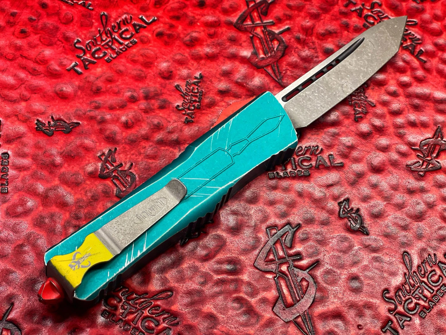 Microtech Combat Troodon Bounty Hunter Tanto OTF Knife 2 Microtech Combat Troodon Bounty Hunter Tanto OTF Knife - Image 2