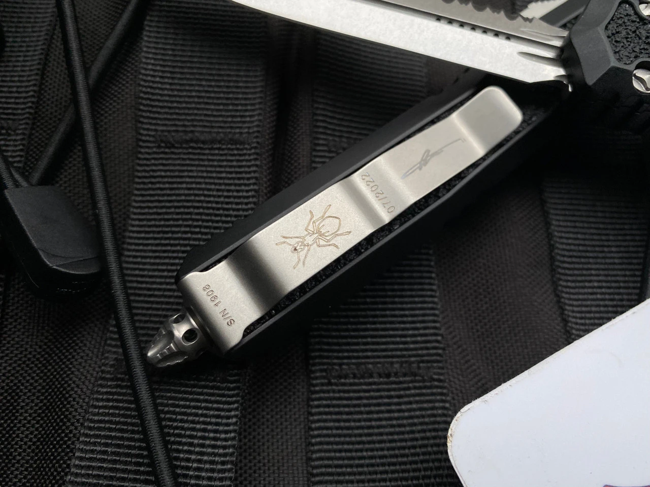 Microtech Makora D/E Stonewashed Full Serrated 206-12S 3 Microtech Makora D/E Stonewashed Full Serrated 206-12S - Image 3