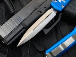 Microtech Ultratech D/E Blue Satin Standard 122-4BL -PrecisionBladesMicrotech image d3d9713e bfc7 4c6d 84eb 6368526debab 09678.1680805506