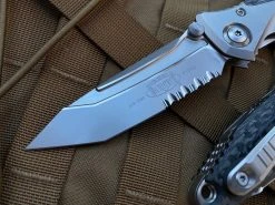 Microtech Socom Bravo Manual Folder Bead Blast Titanium W/ Carbon Fiber Inlay And T/E Partially Serrated Blade 261-8CFTI 7 Microtech Socom Bravo Manual Folder Bead Blast Titanium W/ Carbon Fiber Inlay And T/E Partially Serrated Blade 261-8CFTI -PrecisionBladesMicrotech image d5898420 171b 4d37 8f2d ee0f29f6e6c2 14881.1680805512