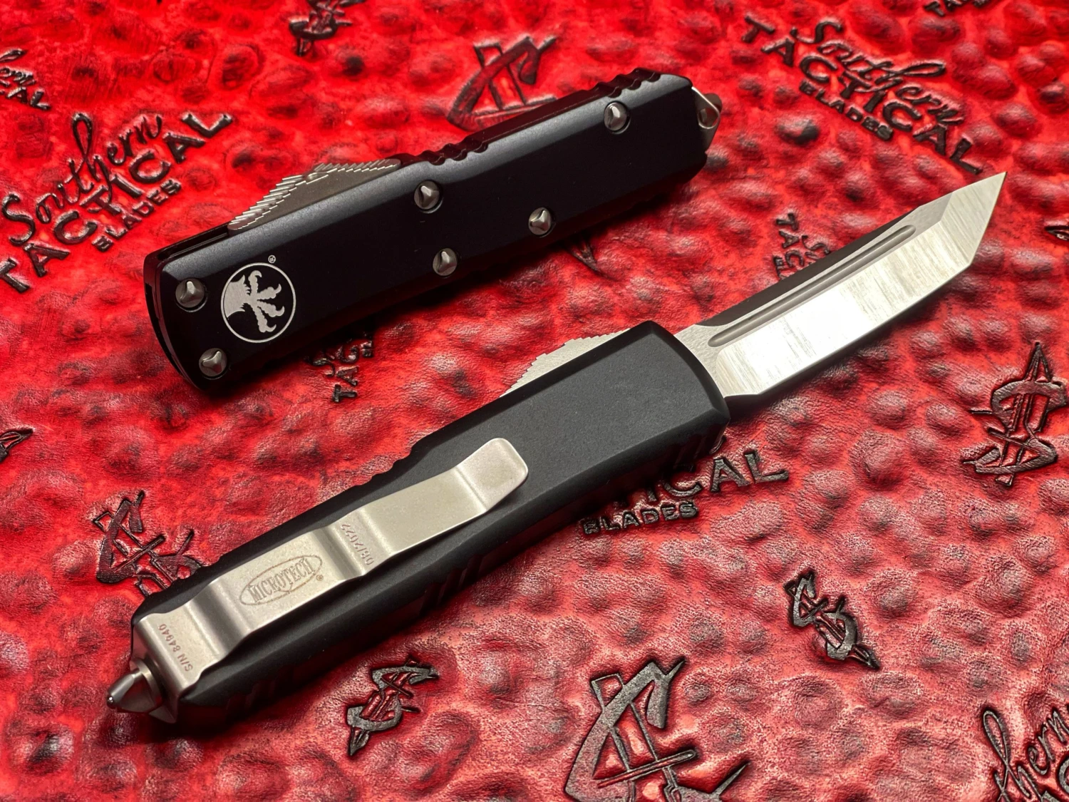 Microtech UTX85 Tanto Satin Standard 2 Microtech UTX85 Tanto Satin Standard - Image 2