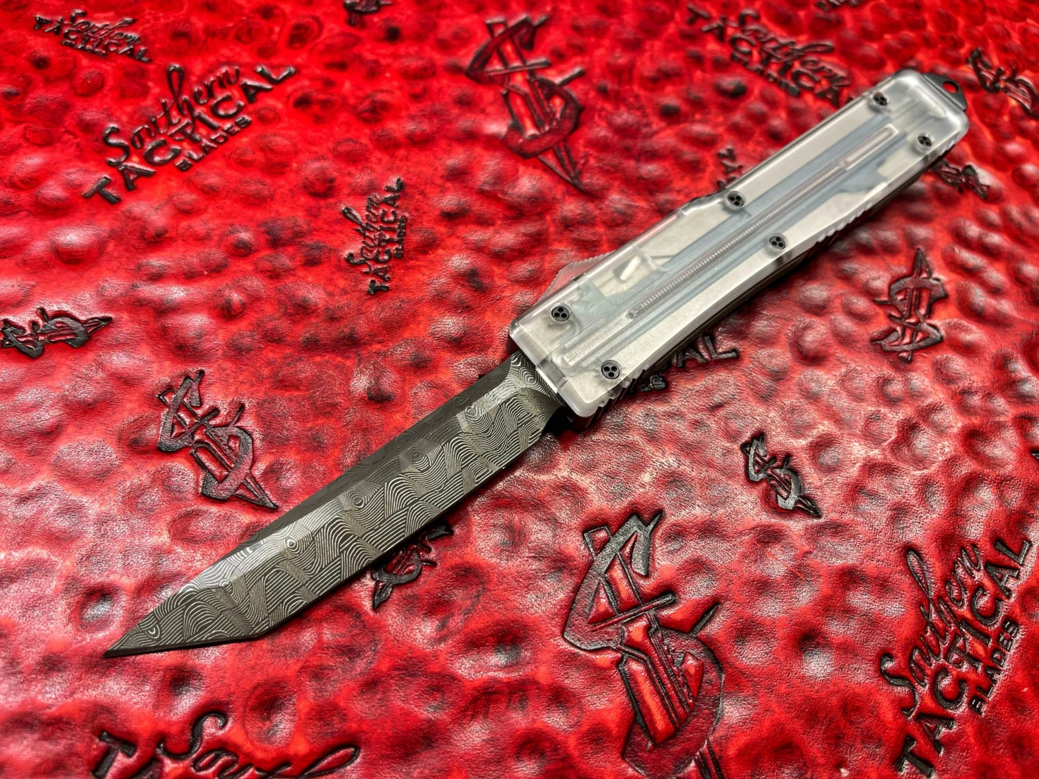 Microtech Ultratech Tanto Clear Top, Clear Button, Devin Thomas Damascus 1 Microtech Ultratech Tanto Clear Top, Clear Button, Devin Thomas Damascus