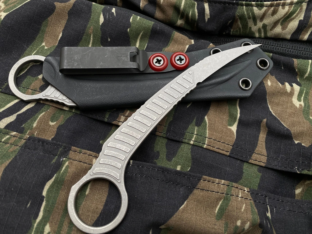 Microtech X Bastinelli Feather S/E Fixed Blade Apocalyptic Finished Body W/ Apocalyptic Plain Edge Blade (1.875”) 215-10APS 5 Microtech X Bastinelli Feather S/E Fixed Blade Apocalyptic Finished Body W/ Apocalyptic Plain Edge Blade (1.875”) 215-10APS - Image 5